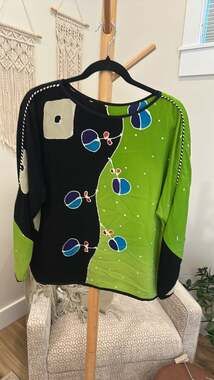 Shekina Forms in Silk Top & Scarf Set Size PM Green Black Abstract
